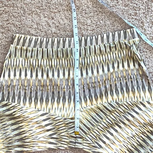 Chico’s Travelers Classic Ikat Fluid Pants ~ Ecru/Yellow/Grey - Picture 5 of 7